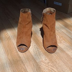 Women's size 9 bootie